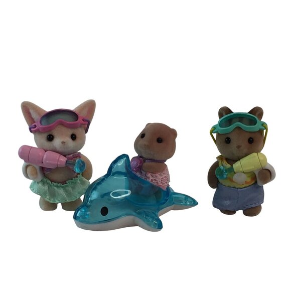 Sylvanian Families Calico Critters Nursery Friends Pool Fun Toy Set - Picture 1 of 9